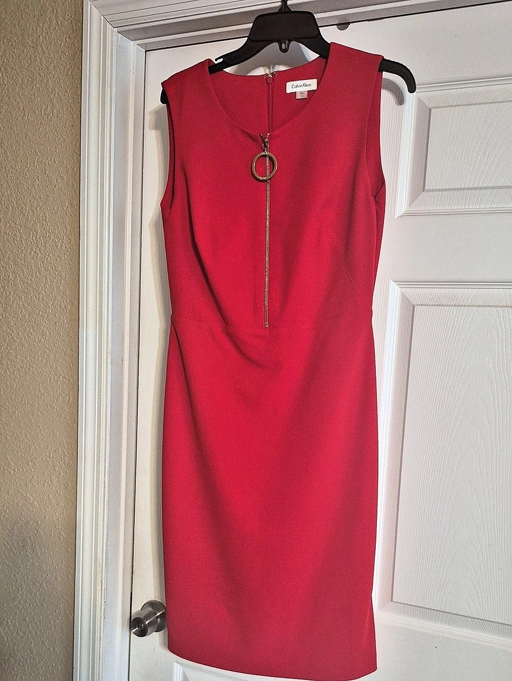 Calvin Klein Sleeveless O-Ring Front Zip Sheath Dress Red Size 12